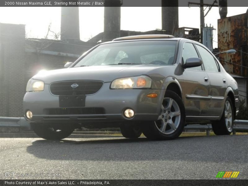 Sterling Mist Metallic / Black 2000 Nissan Maxima GLE