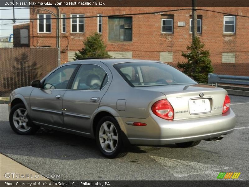 Sterling Mist Metallic / Black 2000 Nissan Maxima GLE