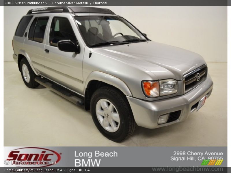Chrome Silver Metallic / Charcoal 2002 Nissan Pathfinder SE
