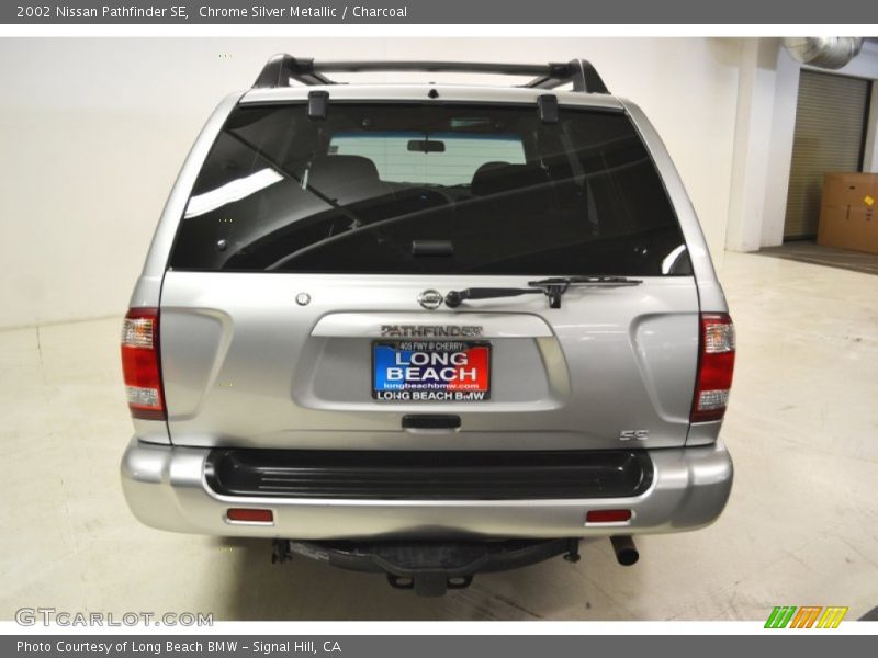 Chrome Silver Metallic / Charcoal 2002 Nissan Pathfinder SE