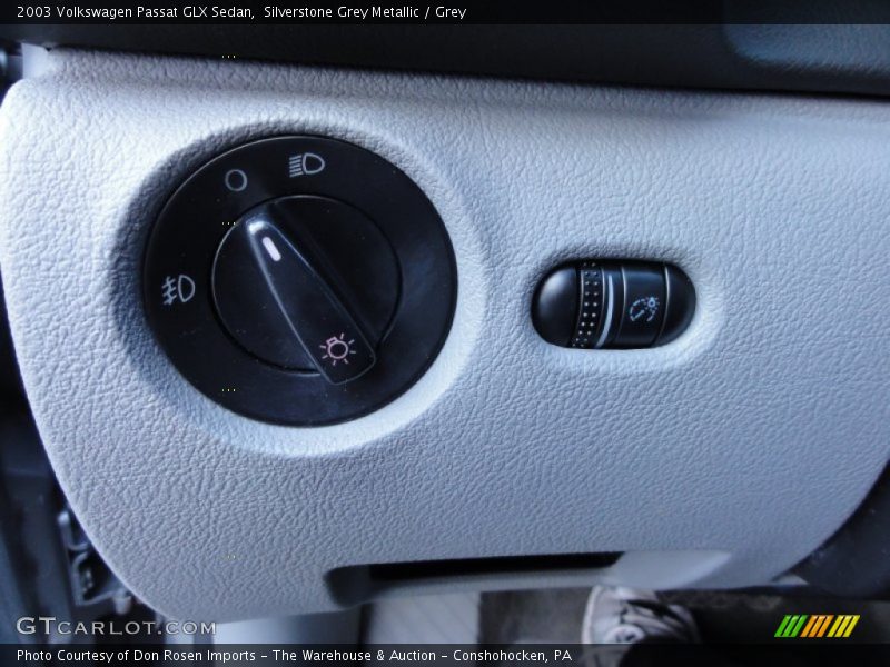 Silverstone Grey Metallic / Grey 2003 Volkswagen Passat GLX Sedan