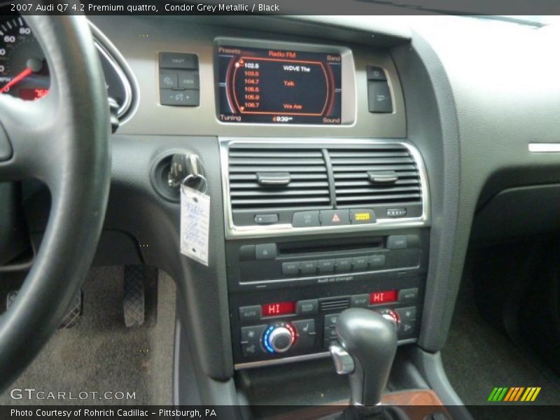 Condor Grey Metallic / Black 2007 Audi Q7 4.2 Premium quattro