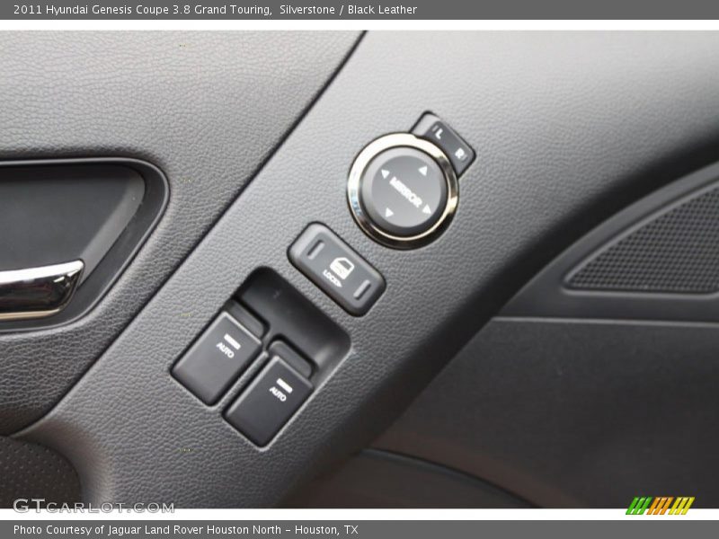 Controls of 2011 Genesis Coupe 3.8 Grand Touring