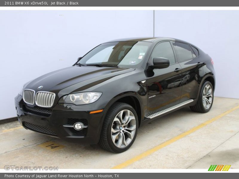 Front 3/4 View of 2011 X6 xDrive50i