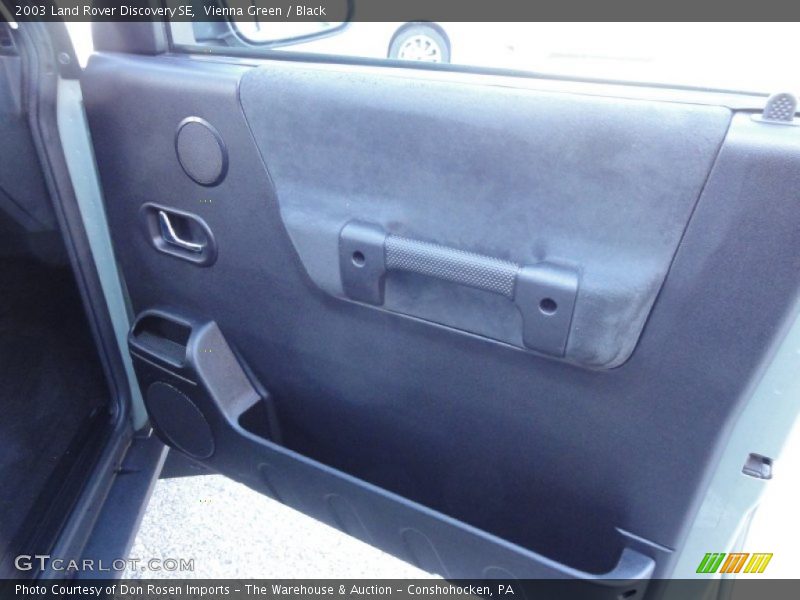 Vienna Green / Black 2003 Land Rover Discovery SE