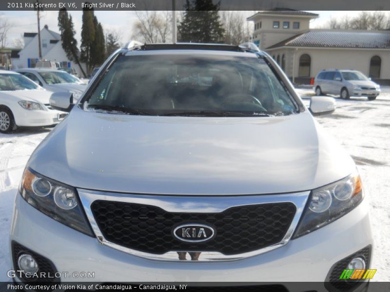 Bright Silver / Black 2011 Kia Sorento EX V6