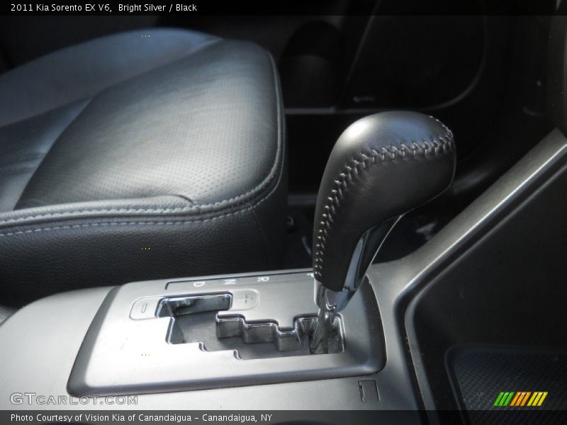 Bright Silver / Black 2011 Kia Sorento EX V6