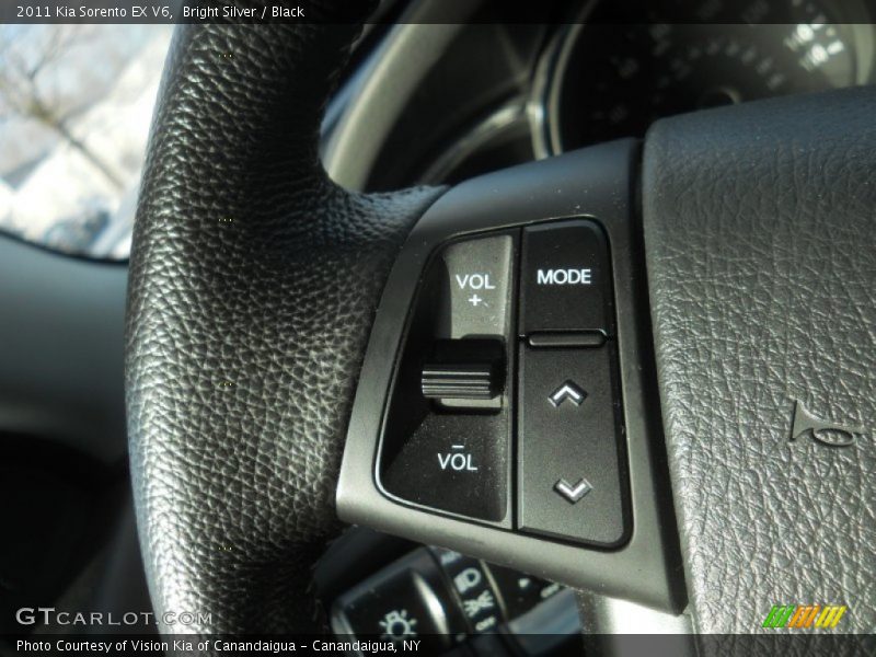 Bright Silver / Black 2011 Kia Sorento EX V6