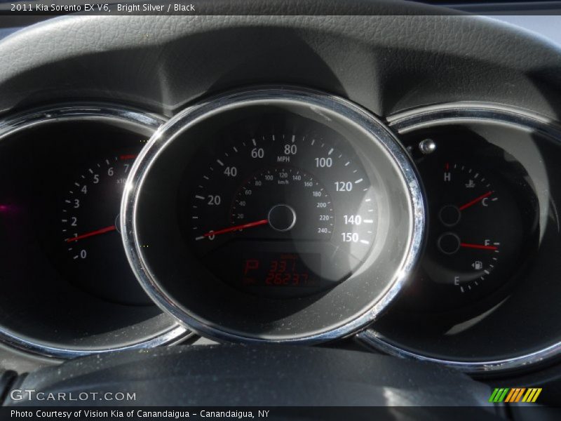 Bright Silver / Black 2011 Kia Sorento EX V6