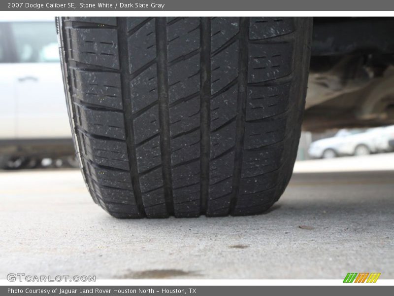Stone White / Dark Slate Gray 2007 Dodge Caliber SE