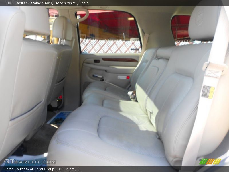 Aspen White / Shale 2002 Cadillac Escalade AWD