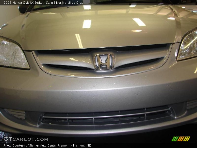 Satin Silver Metallic / Gray 2005 Honda Civic LX Sedan