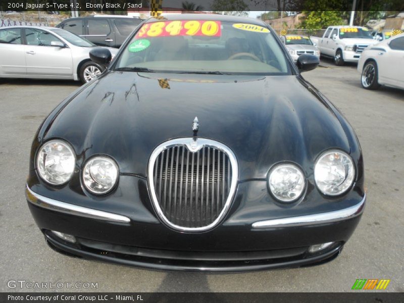 Ebony Black / Sand 2004 Jaguar S-Type 4.2