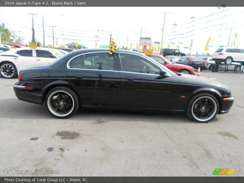 Ebony Black / Sand 2004 Jaguar S-Type 4.2