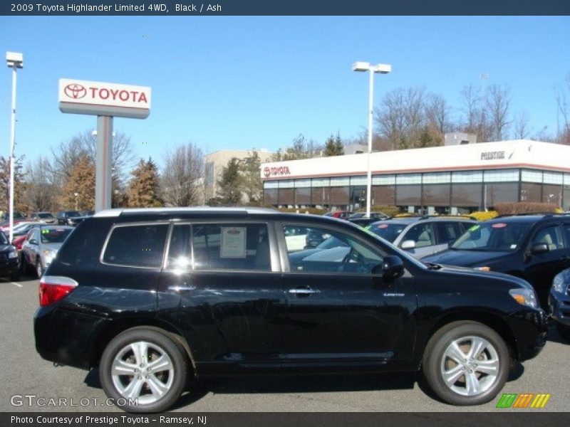 Black / Ash 2009 Toyota Highlander Limited 4WD
