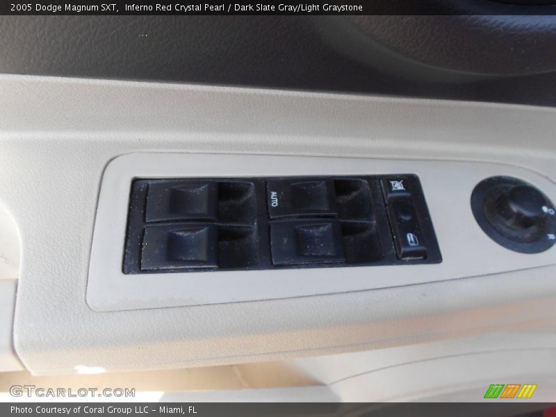 Inferno Red Crystal Pearl / Dark Slate Gray/Light Graystone 2005 Dodge Magnum SXT