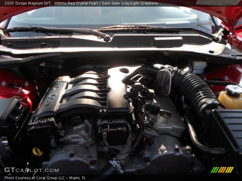 Inferno Red Crystal Pearl / Dark Slate Gray/Light Graystone 2005 Dodge Magnum SXT