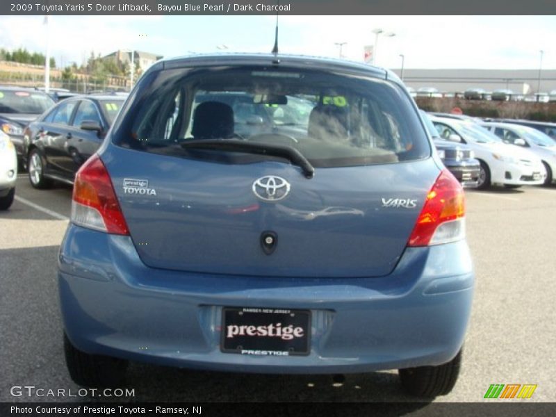 Bayou Blue Pearl / Dark Charcoal 2009 Toyota Yaris 5 Door Liftback