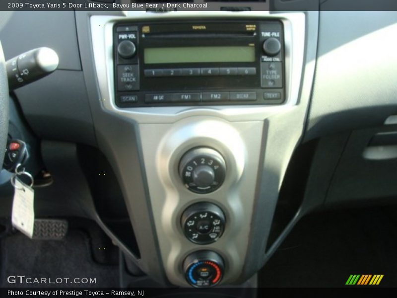 Bayou Blue Pearl / Dark Charcoal 2009 Toyota Yaris 5 Door Liftback