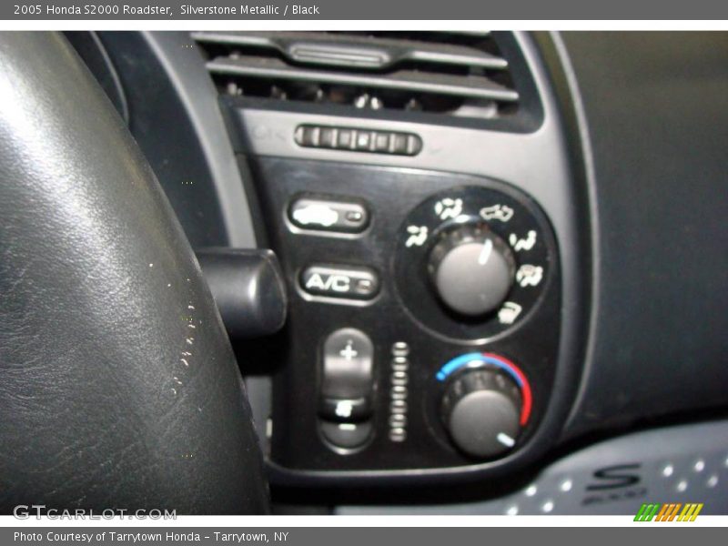 Silverstone Metallic / Black 2005 Honda S2000 Roadster