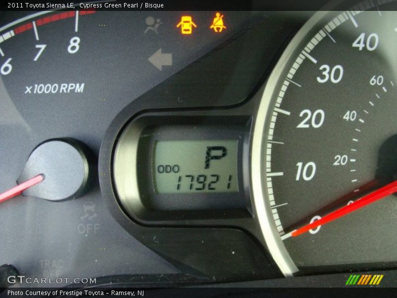 Cypress Green Pearl / Bisque 2011 Toyota Sienna LE