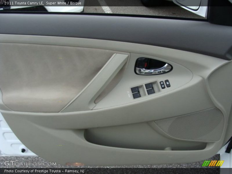 Super White / Bisque 2011 Toyota Camry LE