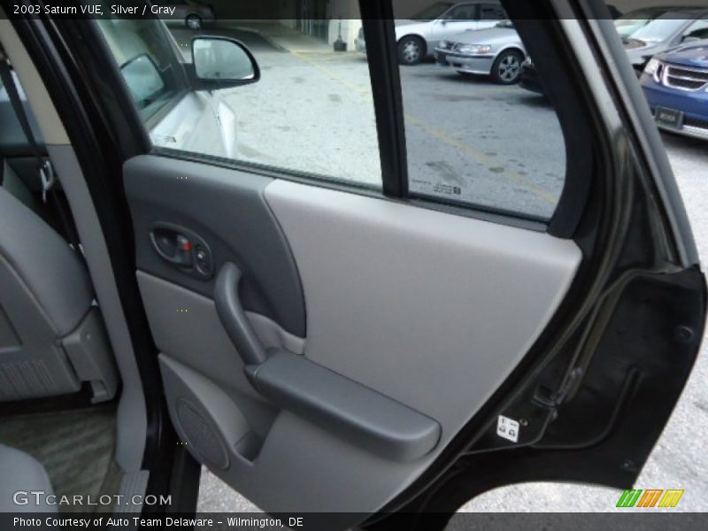 Silver / Gray 2003 Saturn VUE