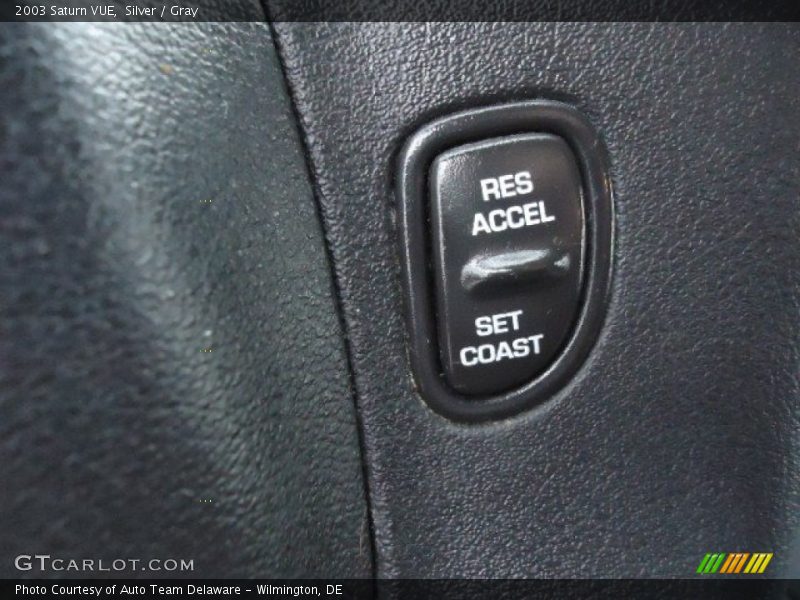 Silver / Gray 2003 Saturn VUE