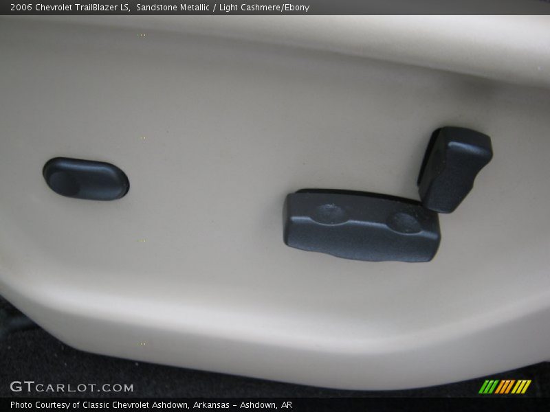Sandstone Metallic / Light Cashmere/Ebony 2006 Chevrolet TrailBlazer LS