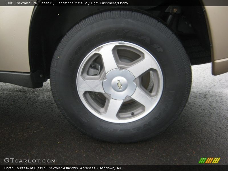Sandstone Metallic / Light Cashmere/Ebony 2006 Chevrolet TrailBlazer LS