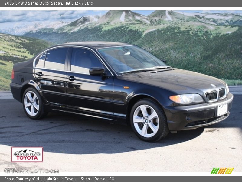 Jet Black / Sand 2005 BMW 3 Series 330xi Sedan