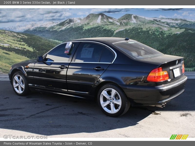 Jet Black / Sand 2005 BMW 3 Series 330xi Sedan