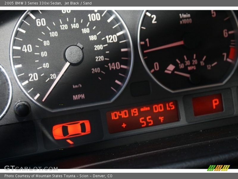 Jet Black / Sand 2005 BMW 3 Series 330xi Sedan