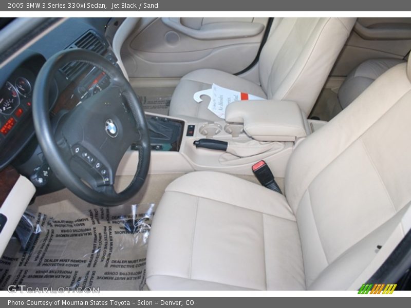 Jet Black / Sand 2005 BMW 3 Series 330xi Sedan