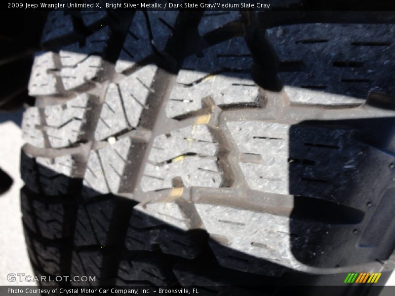 Bright Silver Metallic / Dark Slate Gray/Medium Slate Gray 2009 Jeep Wrangler Unlimited X