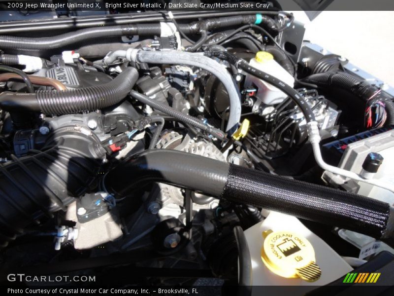 Bright Silver Metallic / Dark Slate Gray/Medium Slate Gray 2009 Jeep Wrangler Unlimited X