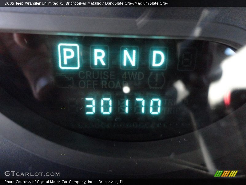 Bright Silver Metallic / Dark Slate Gray/Medium Slate Gray 2009 Jeep Wrangler Unlimited X