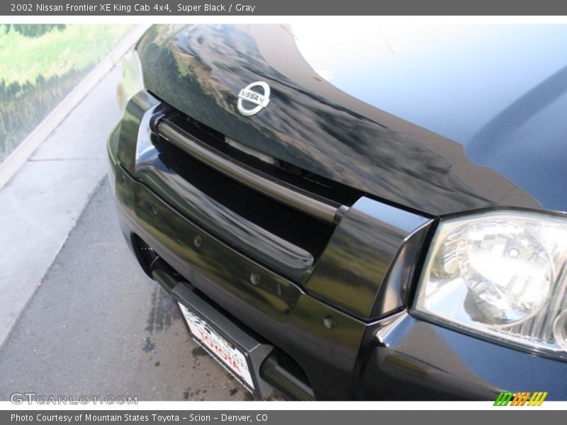 Super Black / Gray 2002 Nissan Frontier XE King Cab 4x4