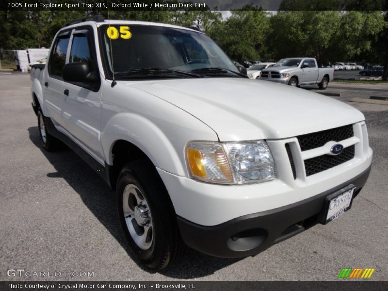 Oxford White / Medium Dark Flint 2005 Ford Explorer Sport Trac XLS