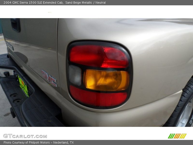 Sand Beige Metallic / Neutral 2004 GMC Sierra 1500 SLE Extended Cab