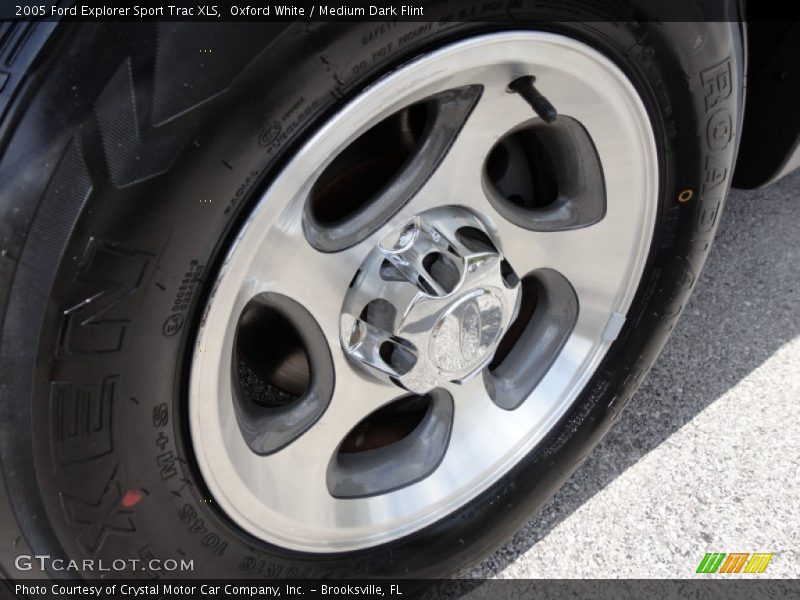 Oxford White / Medium Dark Flint 2005 Ford Explorer Sport Trac XLS