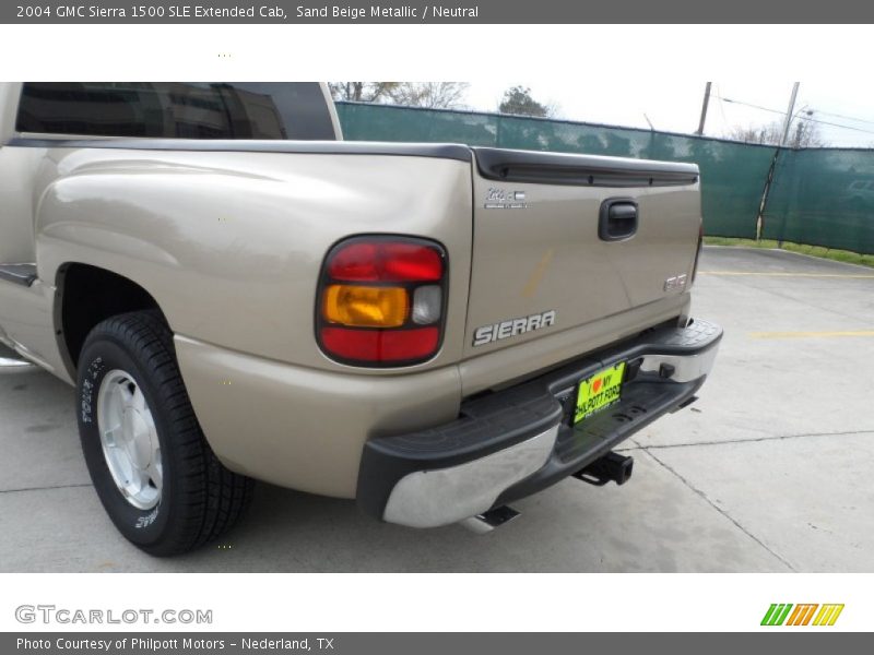 Sand Beige Metallic / Neutral 2004 GMC Sierra 1500 SLE Extended Cab