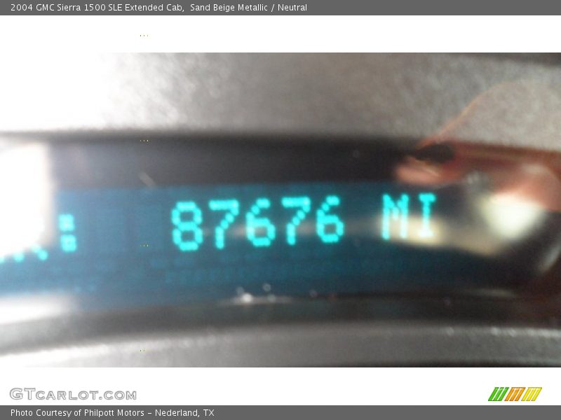 Sand Beige Metallic / Neutral 2004 GMC Sierra 1500 SLE Extended Cab