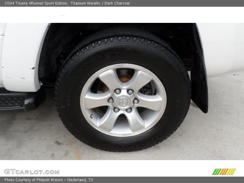 Titanium Metallic / Dark Charcoal 2004 Toyota 4Runner Sport Edition