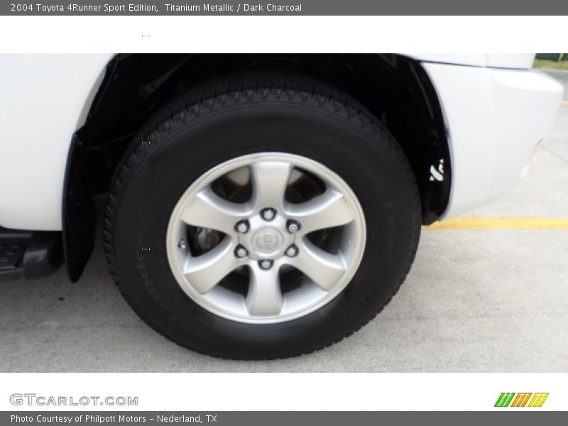 Titanium Metallic / Dark Charcoal 2004 Toyota 4Runner Sport Edition