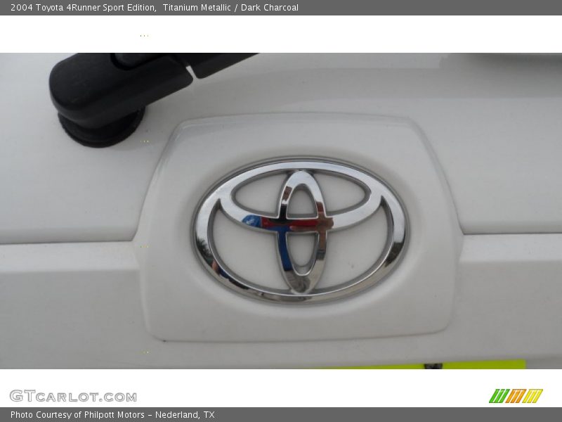 Titanium Metallic / Dark Charcoal 2004 Toyota 4Runner Sport Edition