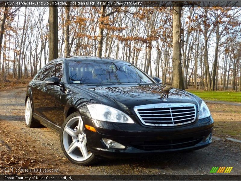 Front 3/4 View of 2007 S 550 Sedan