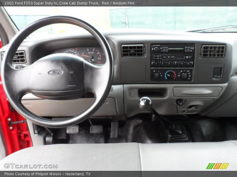 Dashboard of 2002 F350 Super Duty XL Crew Cab Dump Truck