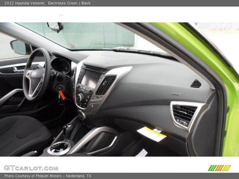 Electrolyte Green / Black 2012 Hyundai Veloster