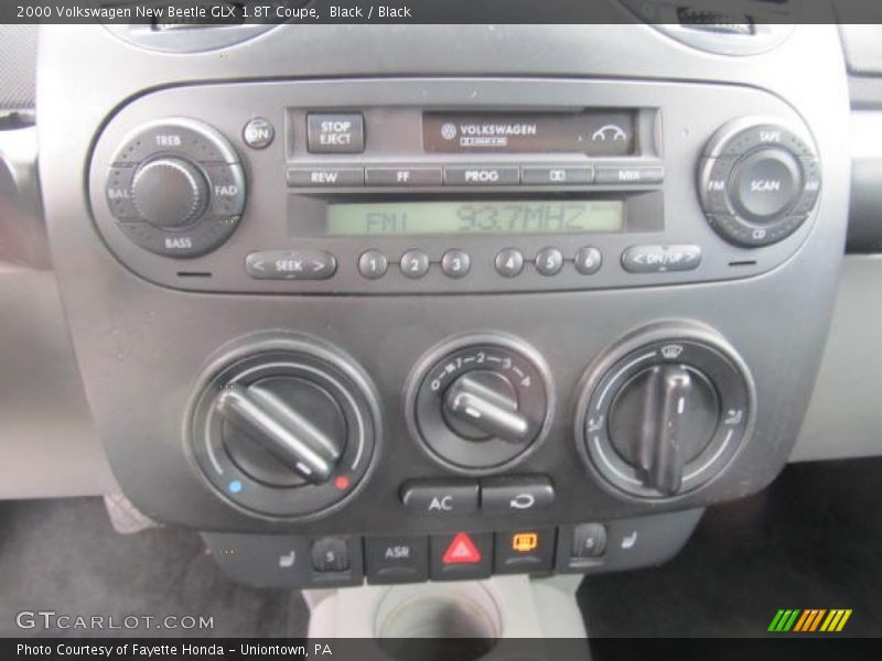 Controls of 2000 New Beetle GLX 1.8T Coupe